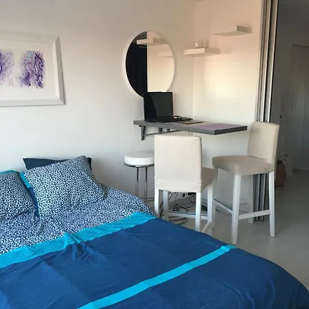 Moderne Avec Vue A *