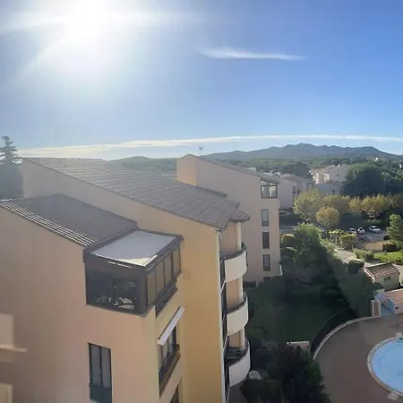 Appartement Moderne Avec Vue A