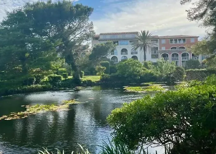 Moderne Avec Vue A Lejlighed